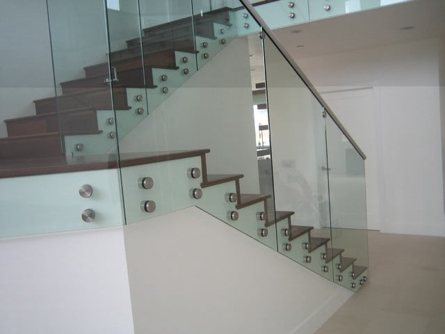 camlı küpeşte korkuluk - 05